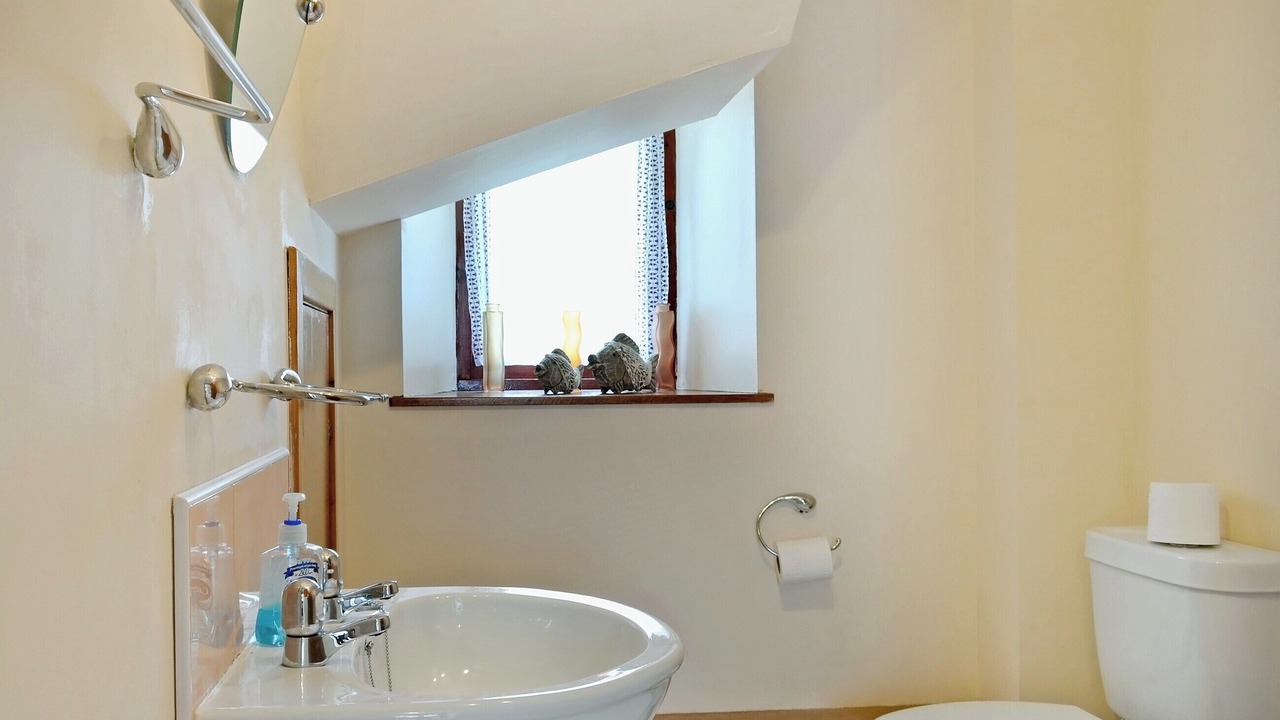 Photo of Bathroom in Colbost