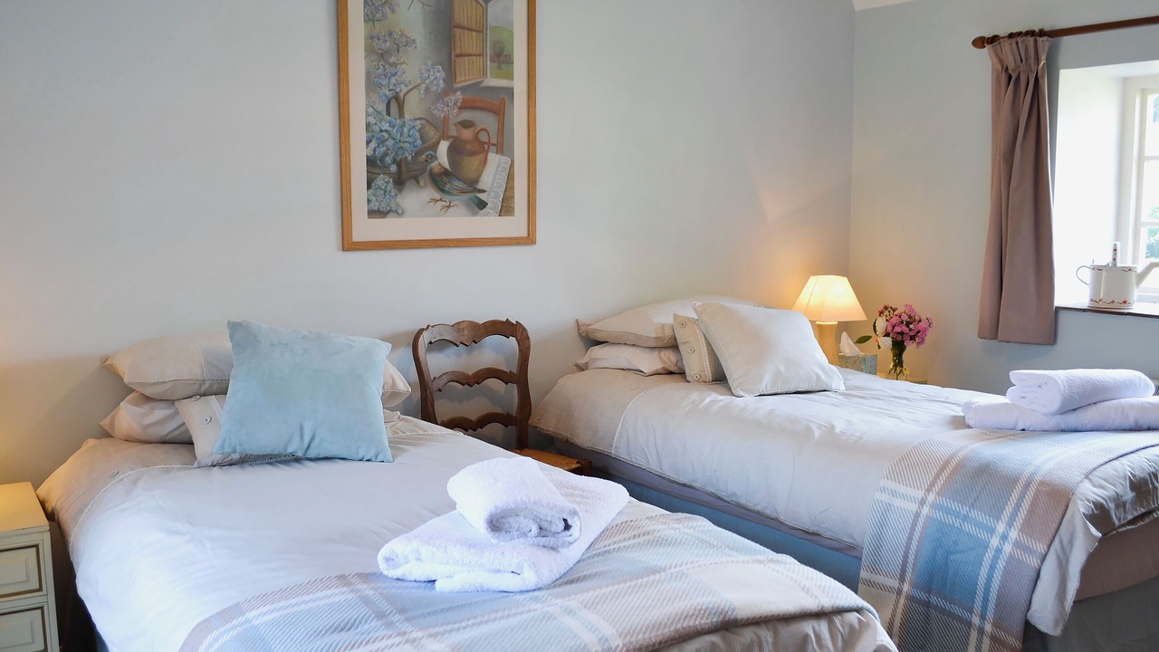 Photo of Others in Cowbeech