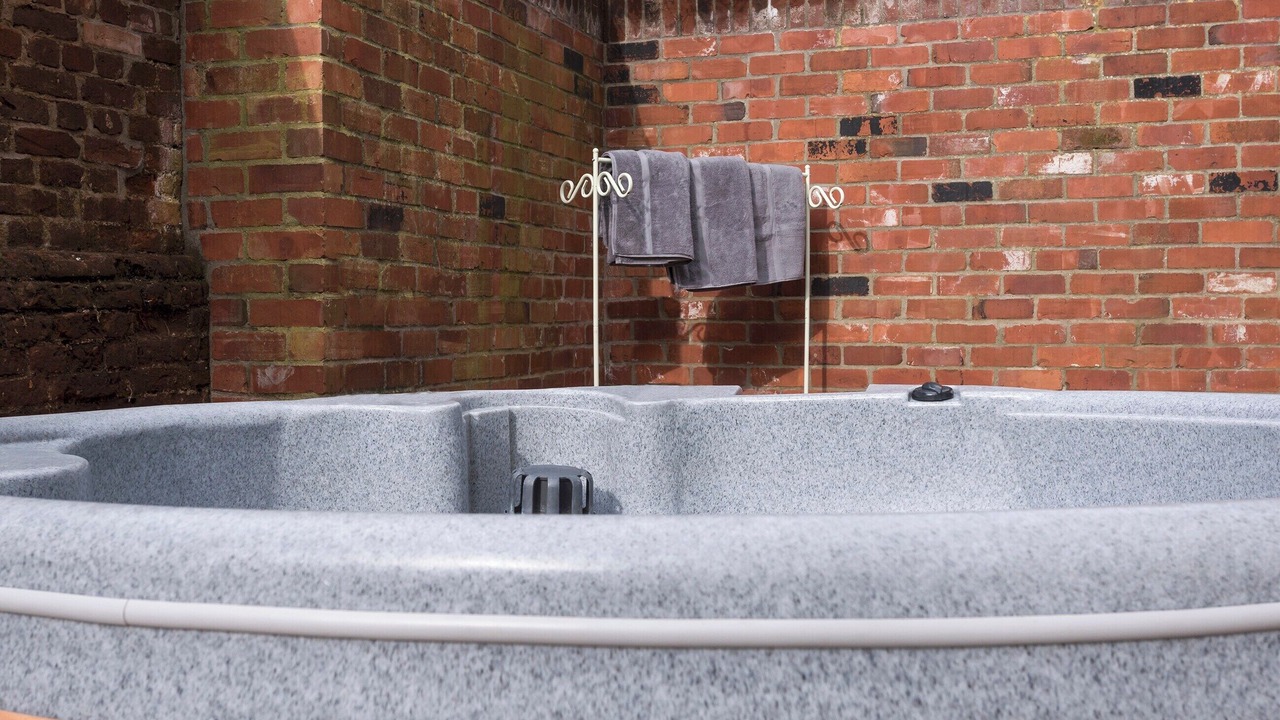 Photo of Others in Hethel