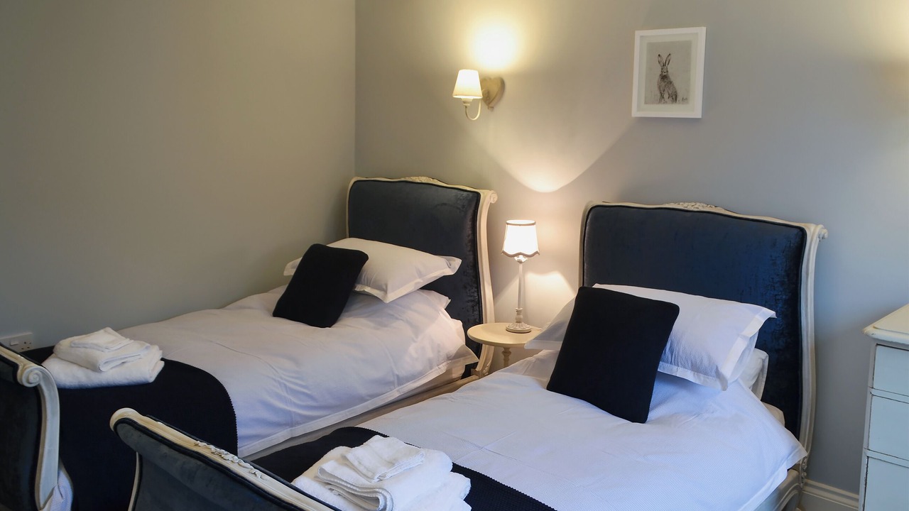 Photo of Others in Diss