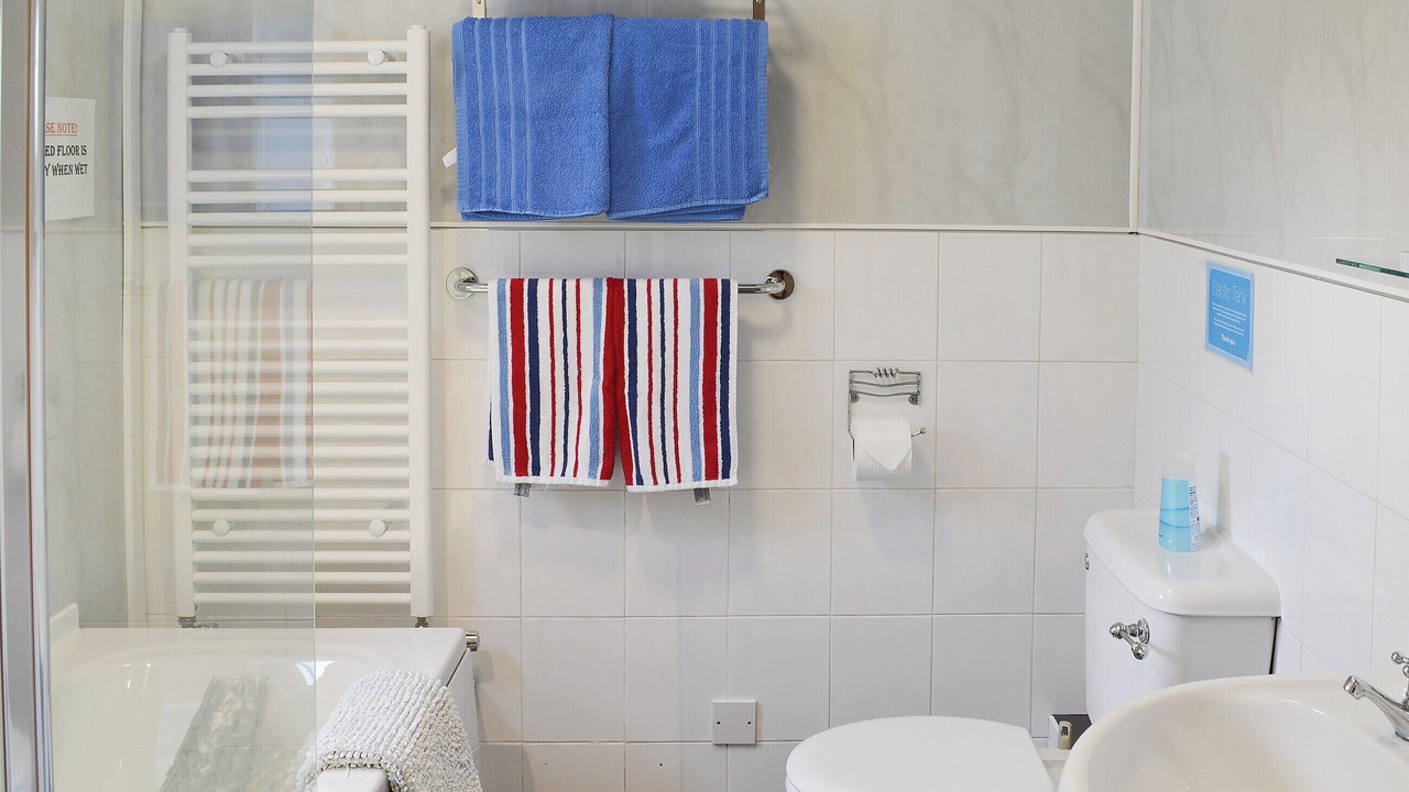 Photo of Bathroom in Dulas