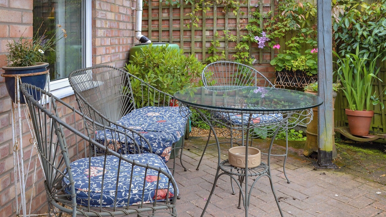 Photo of Others in Holt