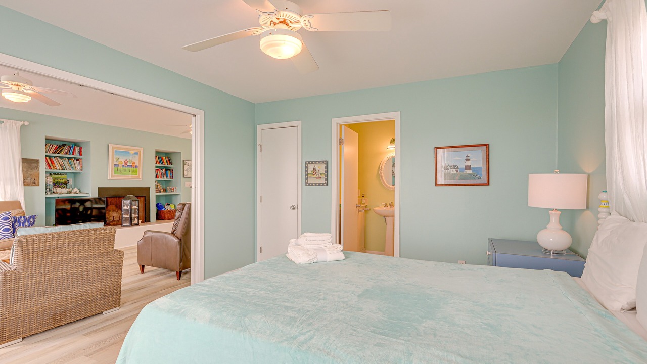Photo of Bedroom in Galveston