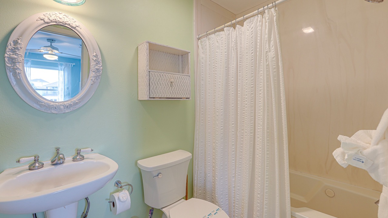 Photo of Bathroom in Galveston