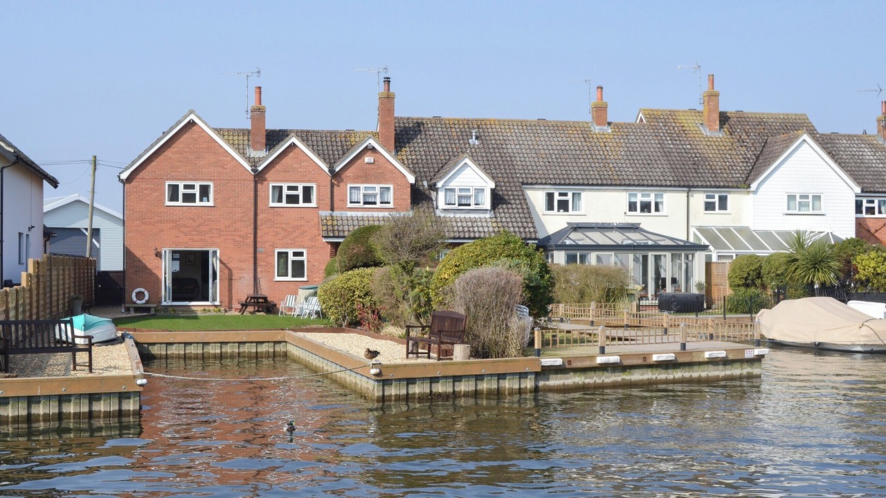 Photo of Others in Hoveton