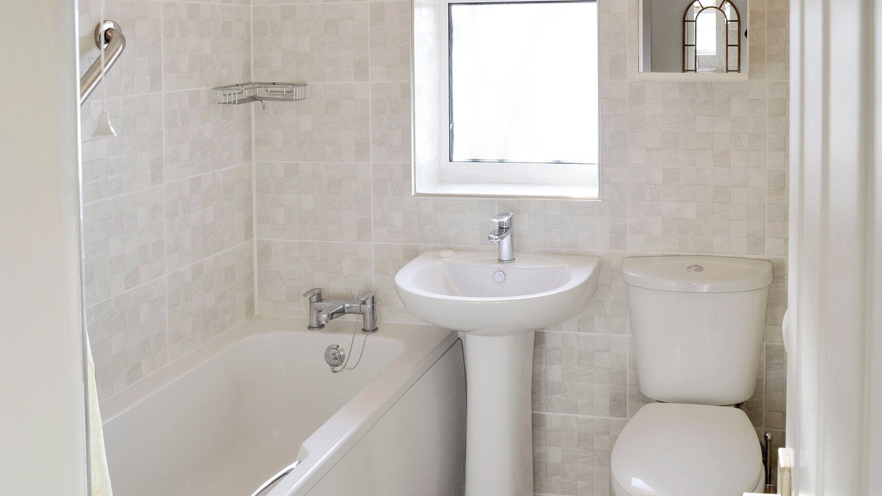 Photo of Bathroom in Hoveton