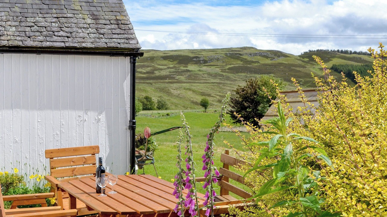 Photo of Others in Alrick