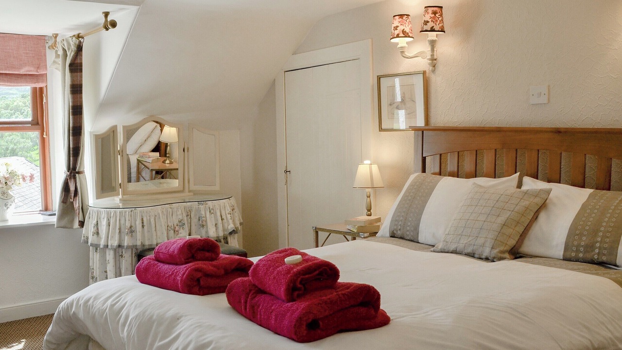 Photo of Others in Alrick