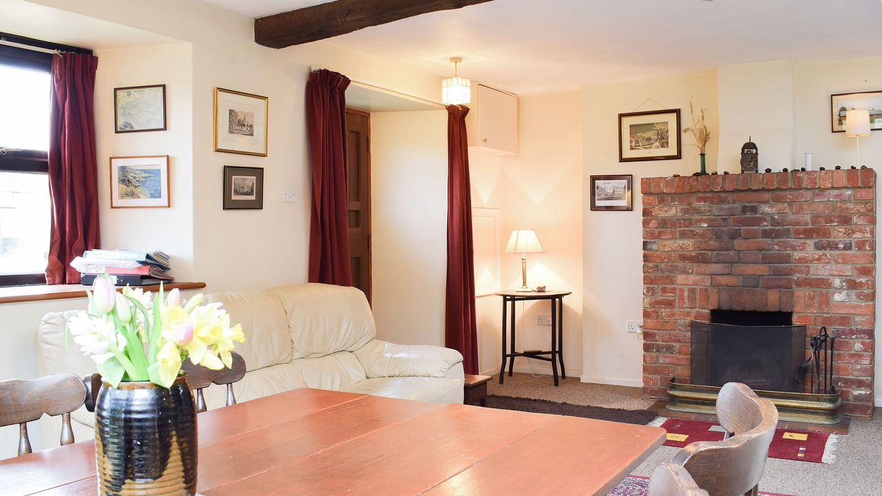 Photo of Livingroom in Shorwell