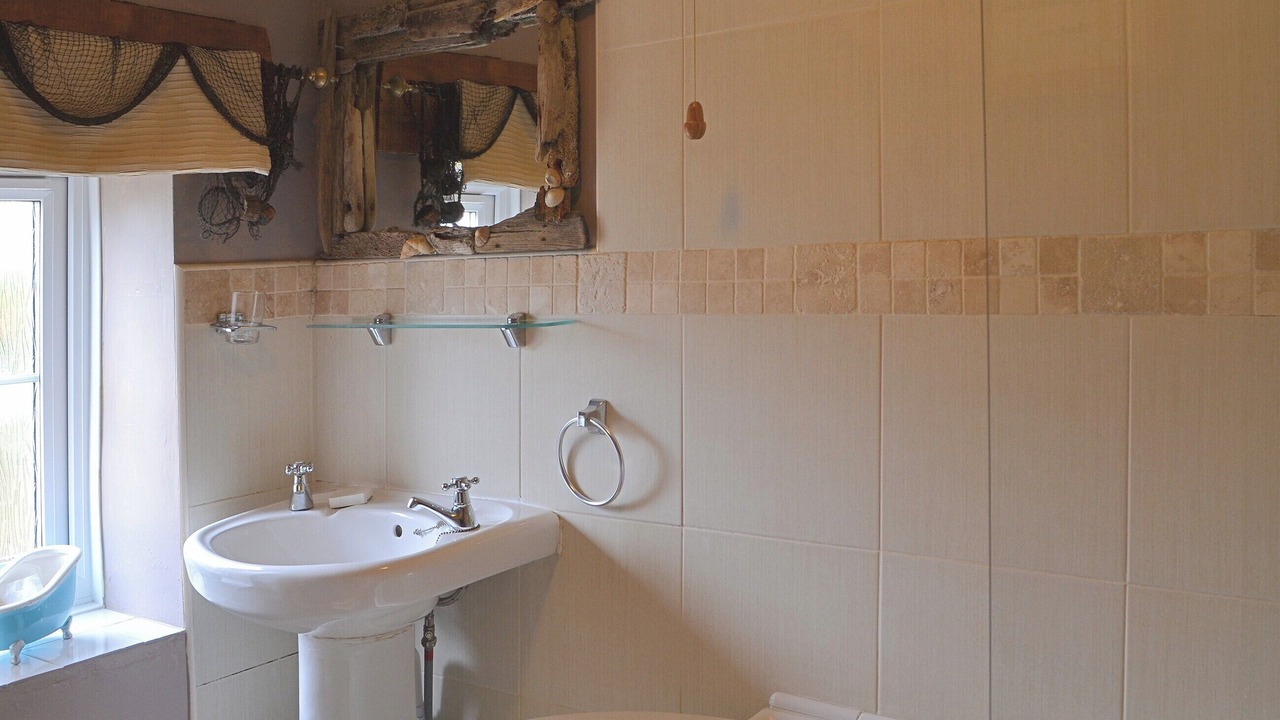 Photo of Bathroom in Longhoughton