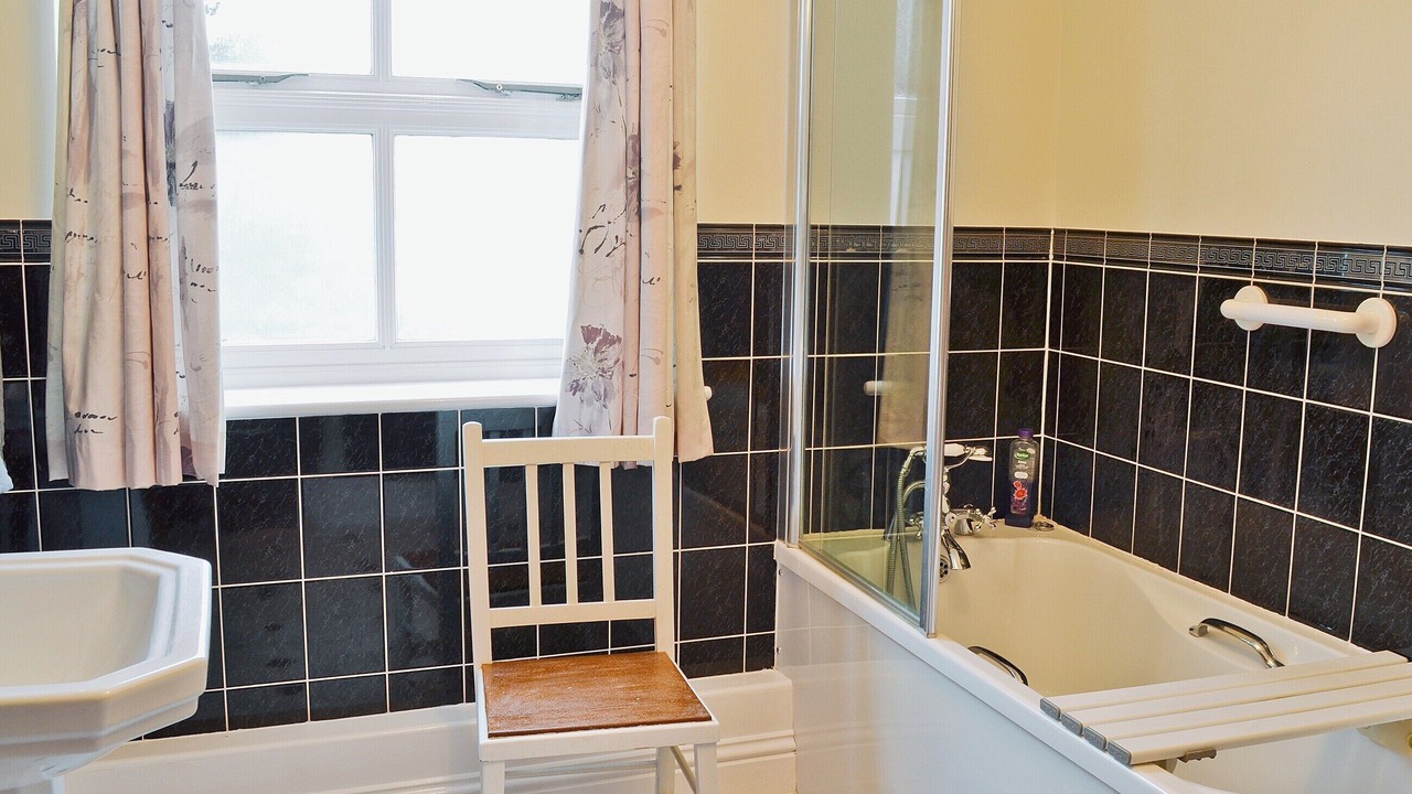 Photo of Bathroom in Martin