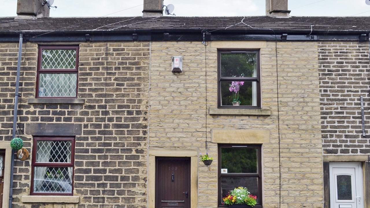 Photo of Outdoor in Padfield