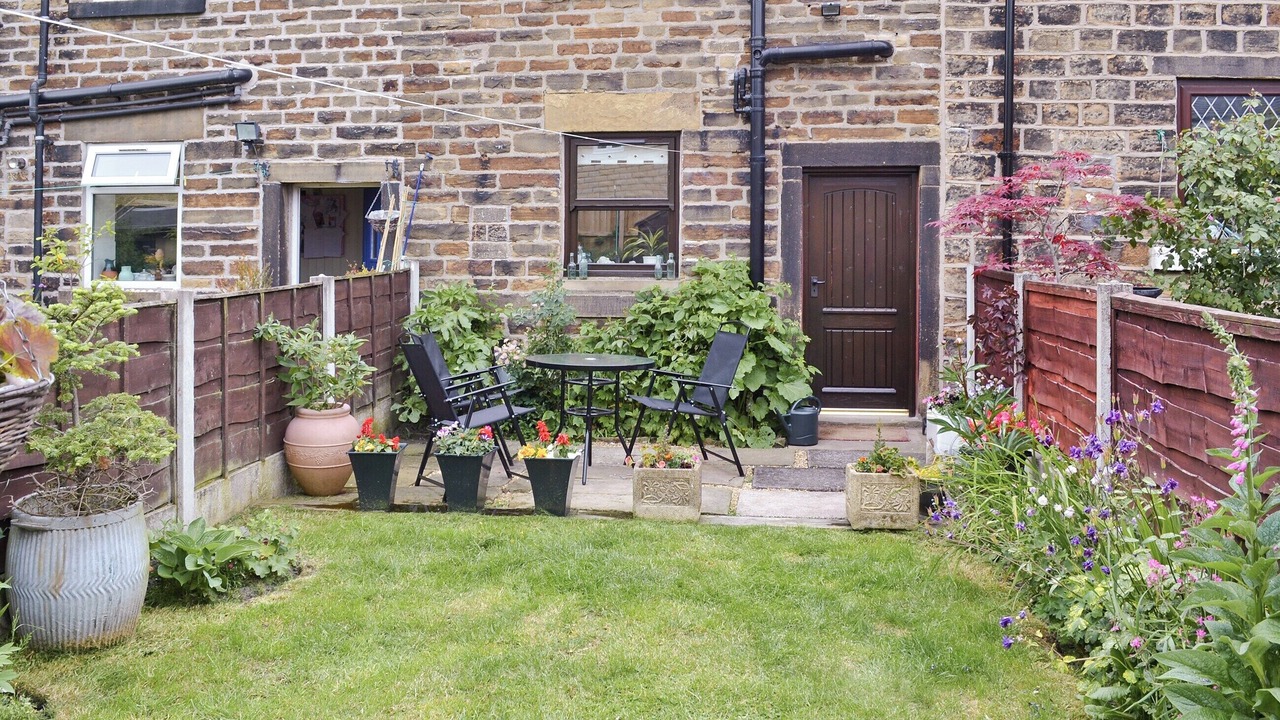 Photo of Others in Padfield