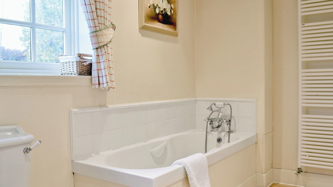 Photo of Bathroom in Murthly