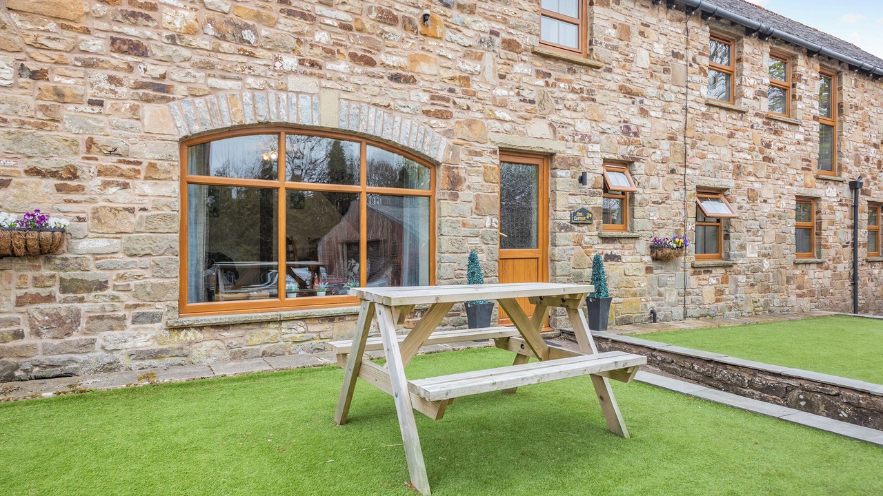 Photo of Outdoor in Alston