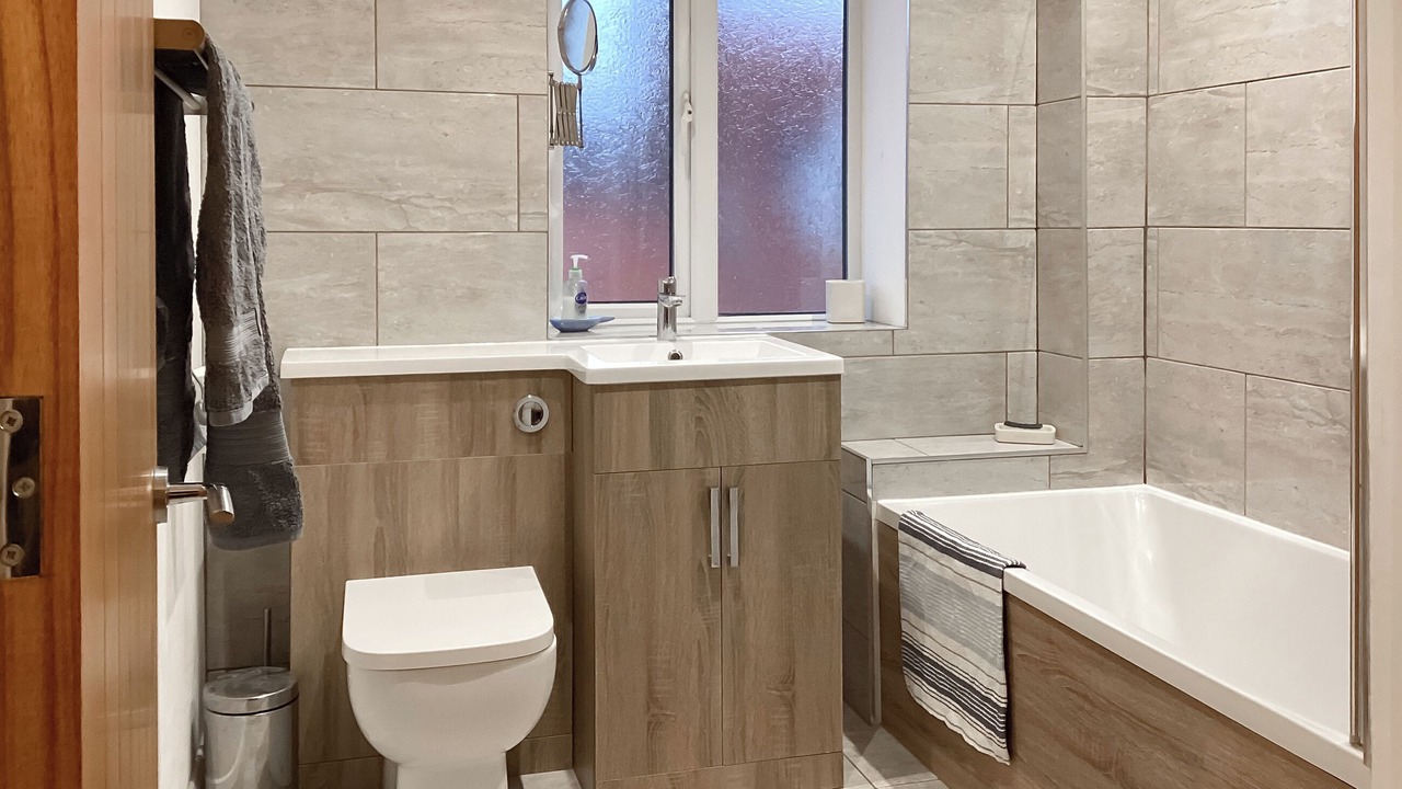 Photo of Bathroom in Seahouses