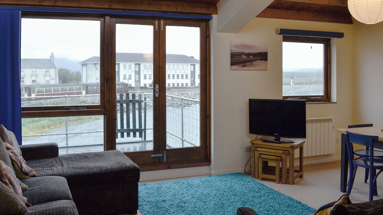 Photo of Others in Borth-y-Gest