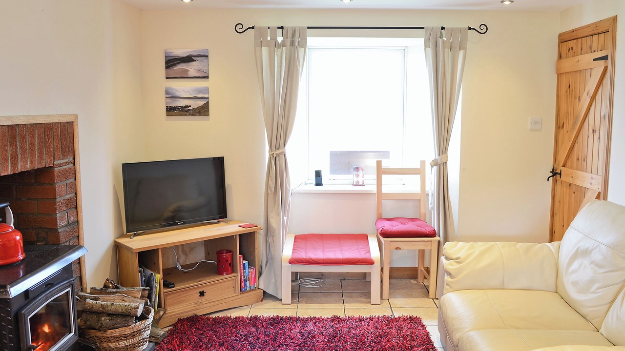 Photo of Bedroom in Talmine