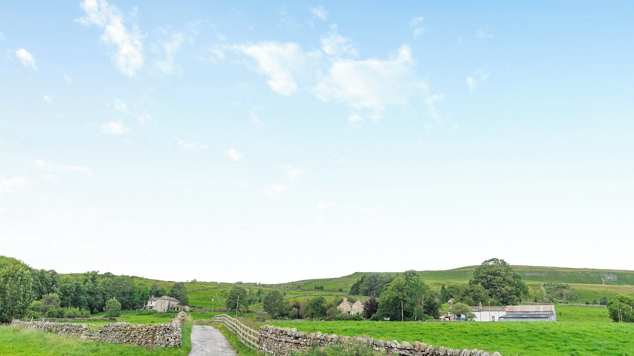 Photo of Others in Alston