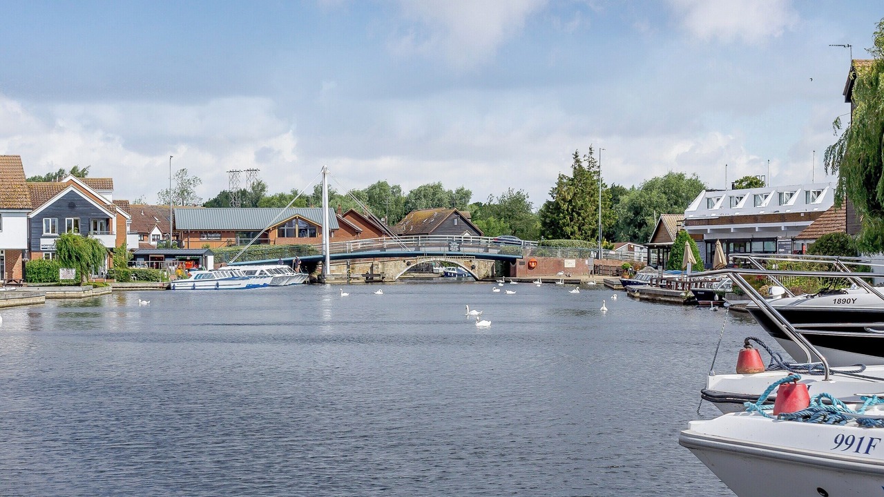 Photo of Others in Hoveton