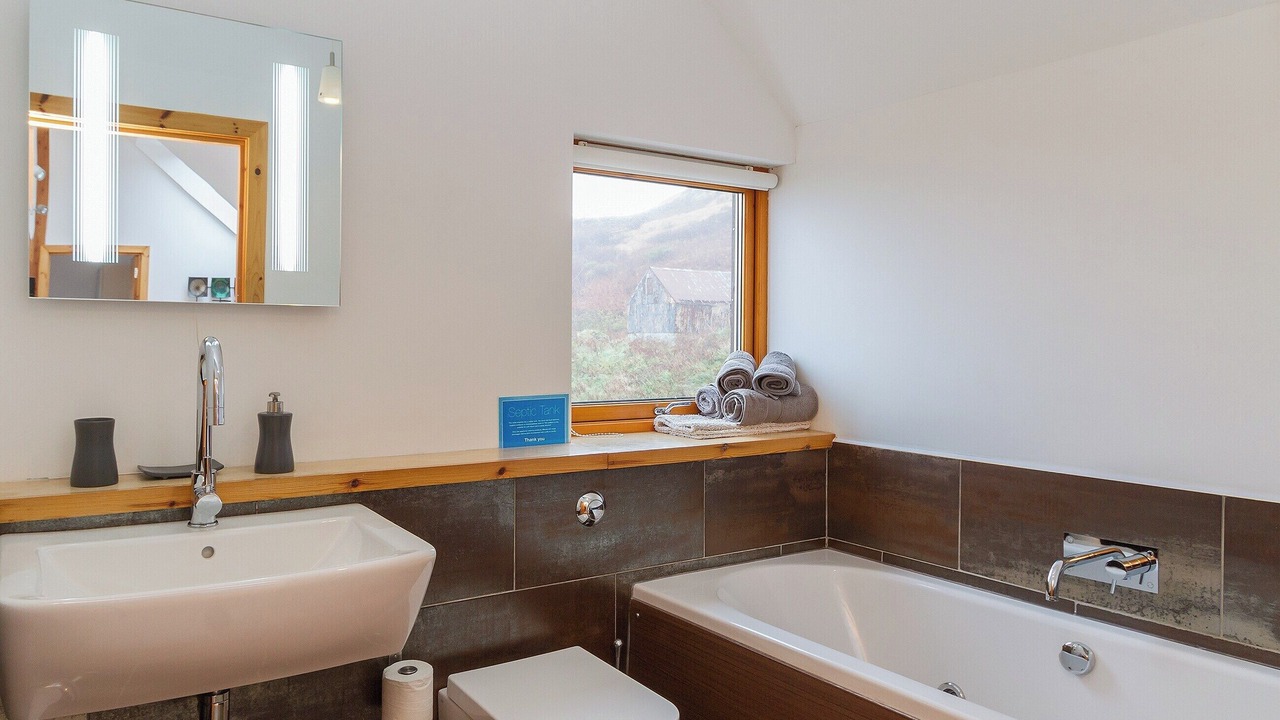 Photo of Bathroom in Beinn Orasaigh