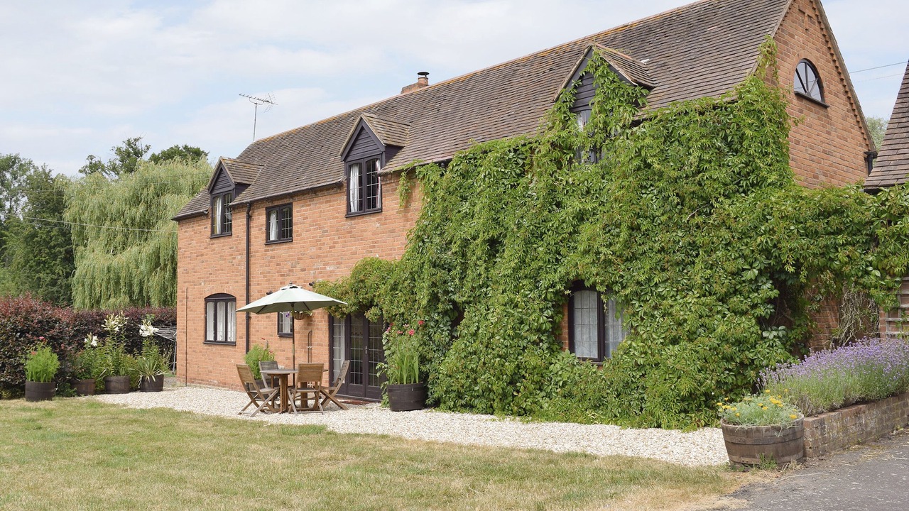 Photo of Others in Cradley