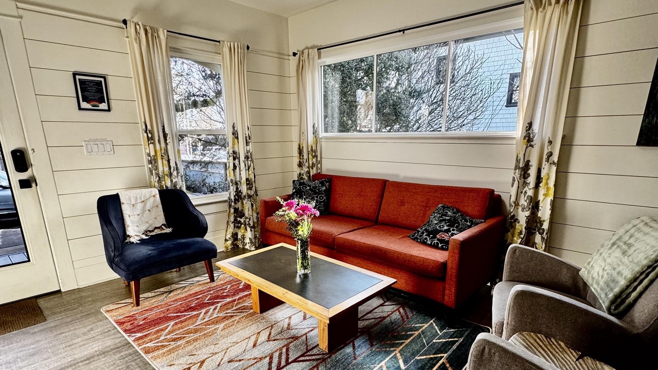 Photo of Bedroom in Mississippi District