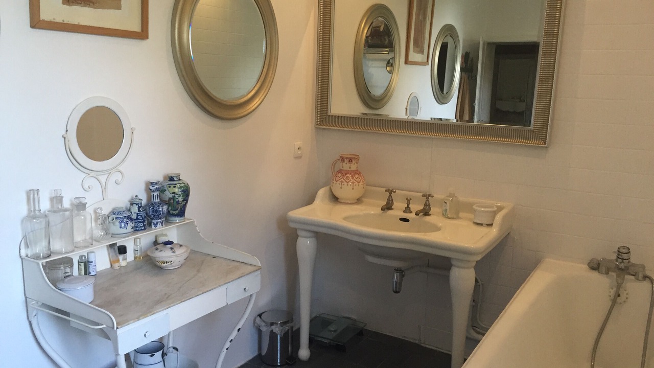 Photo of Bathroom in Perrieres
