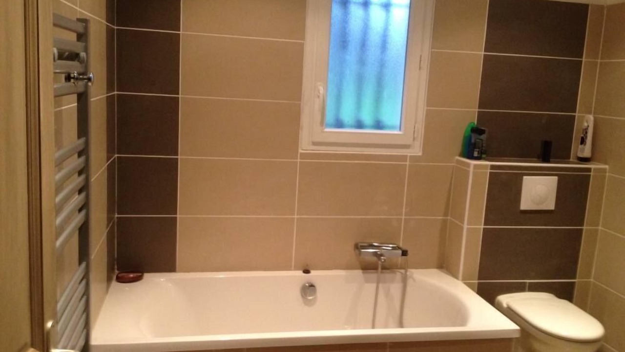 Photo of Bathroom in Peri