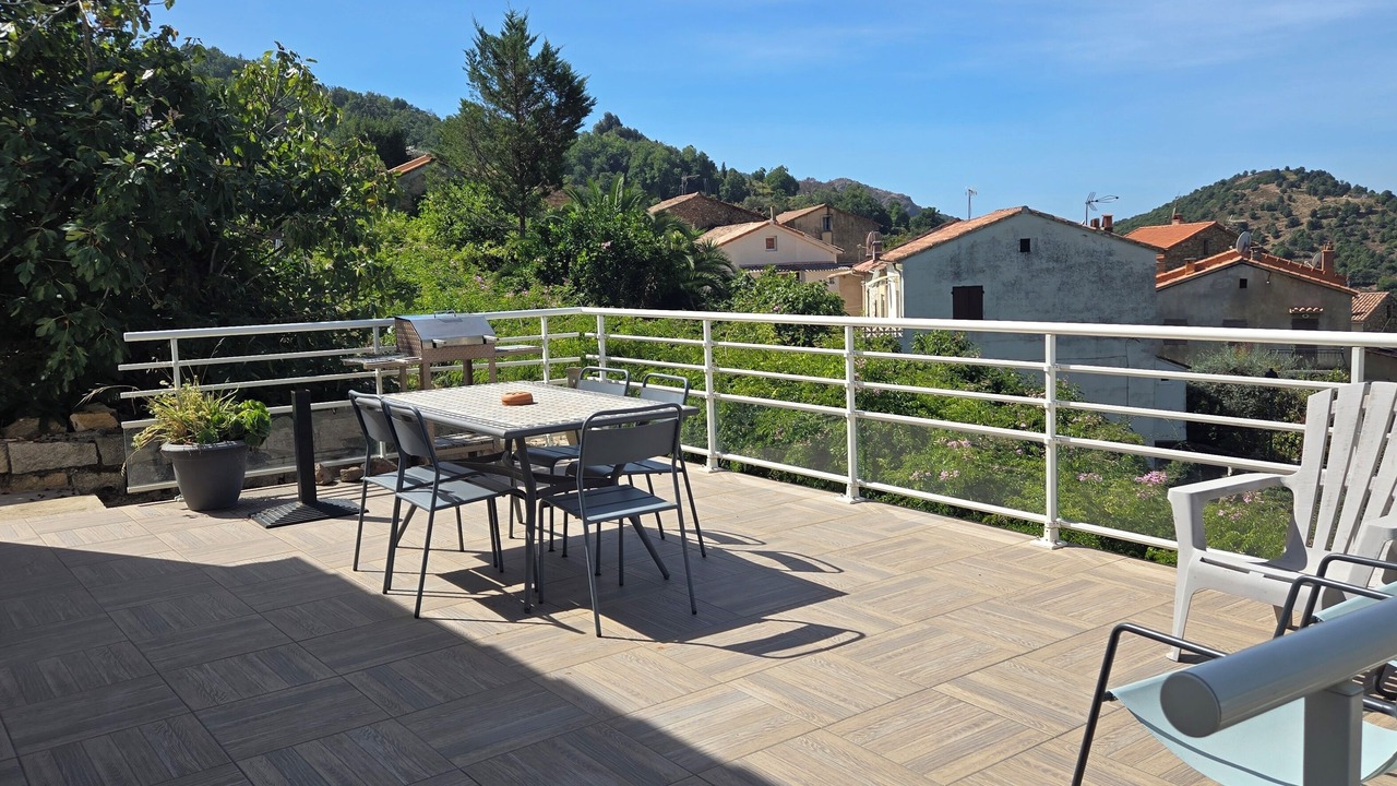 Photo of Outdoor in Peri