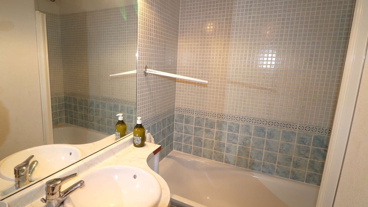 Photo of Bathroom in Le Grau-Du-Roi