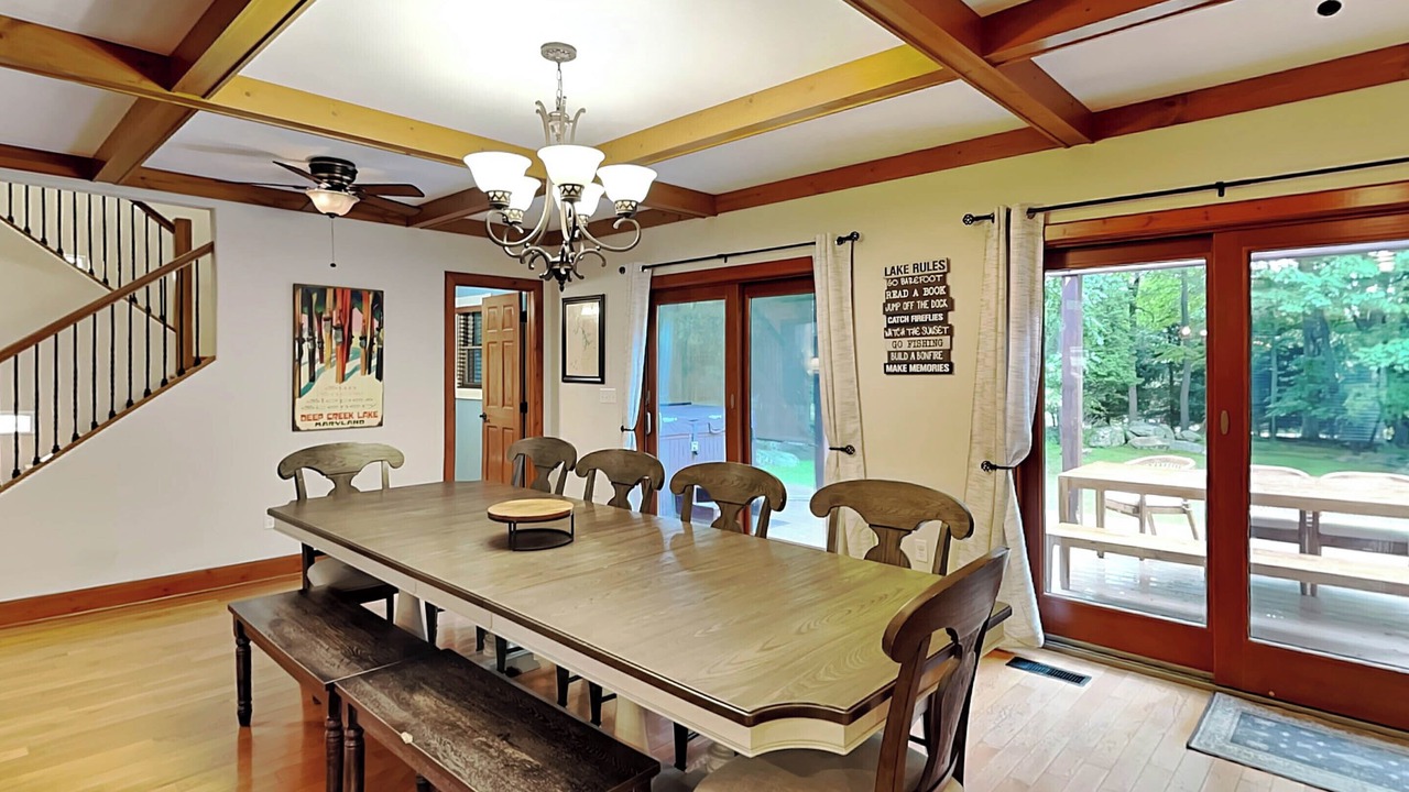 Photo of Livingroom in McHenry