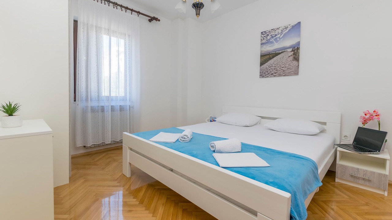 Photo of Bedroom in Novalja