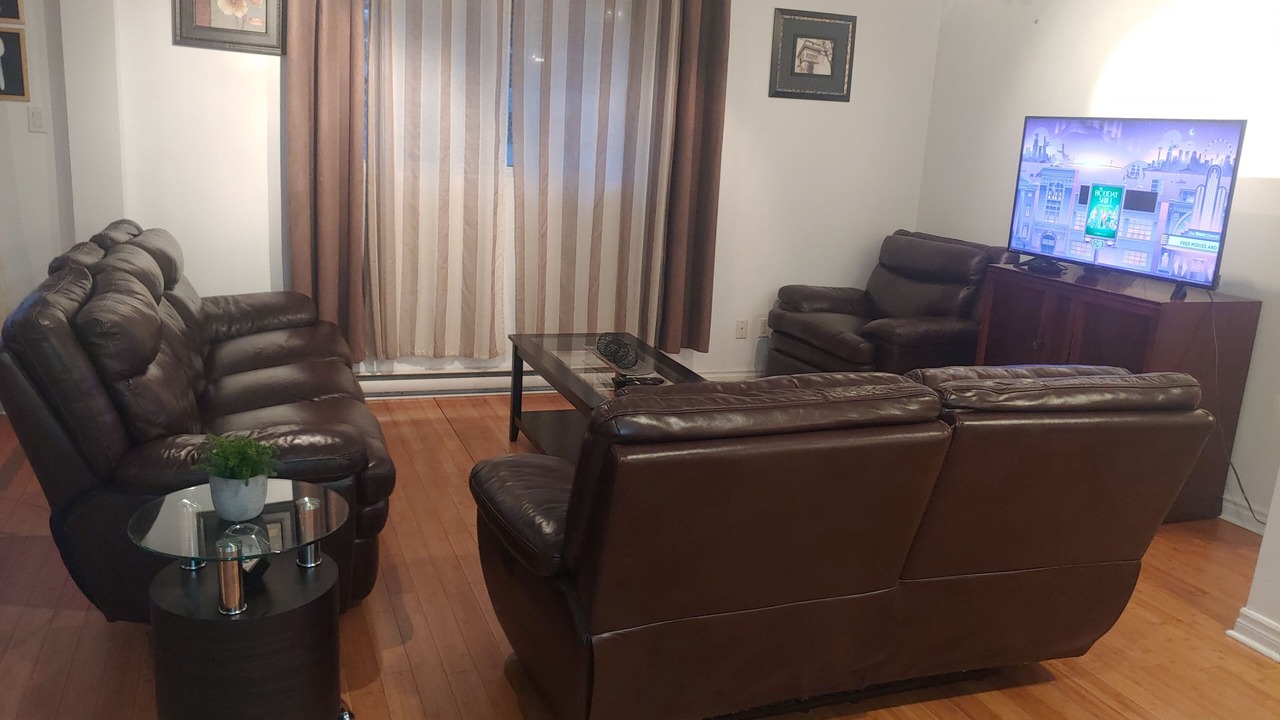 Photo of Livingroom in Saint-Leonard