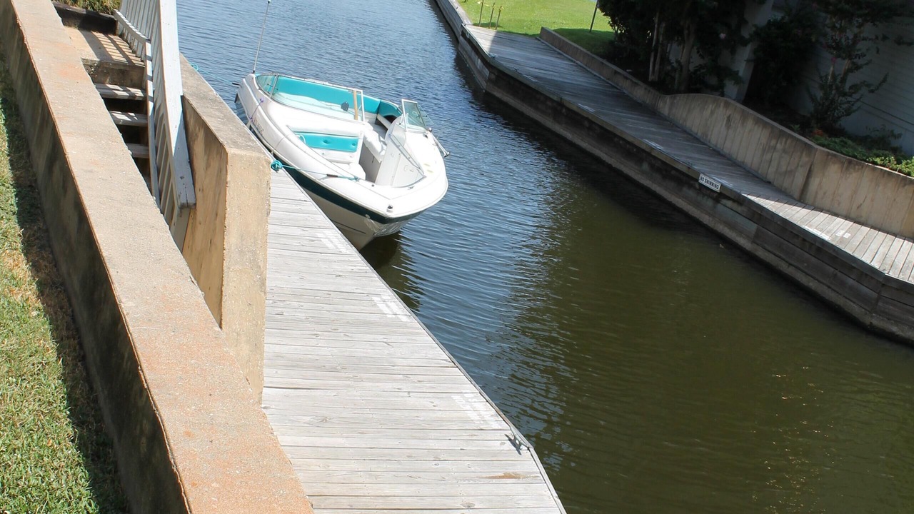 Photo of Bedroom in Walden on Lake Conroe