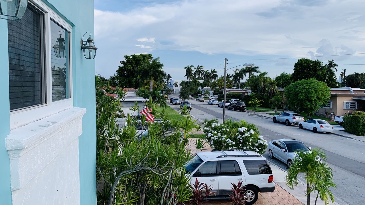 Photo of Outdoor in North Bay Village