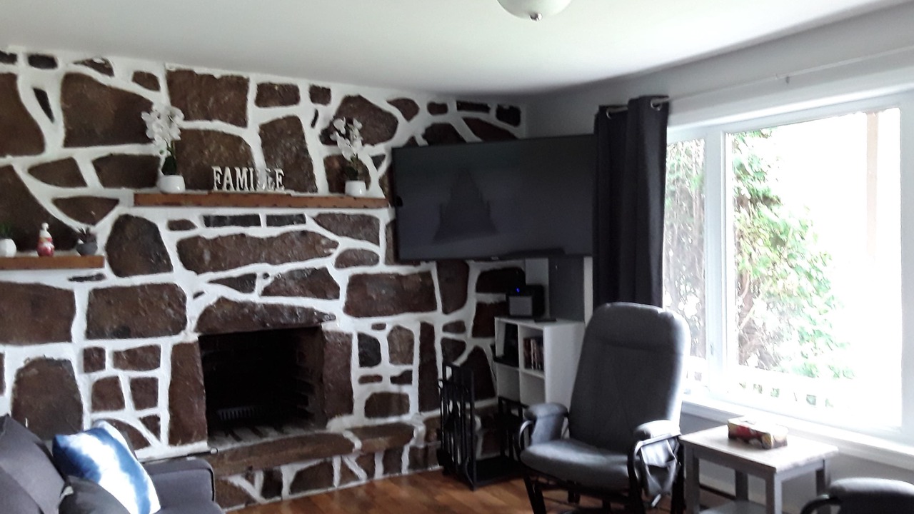 Photo of Livingroom in Jonquiere