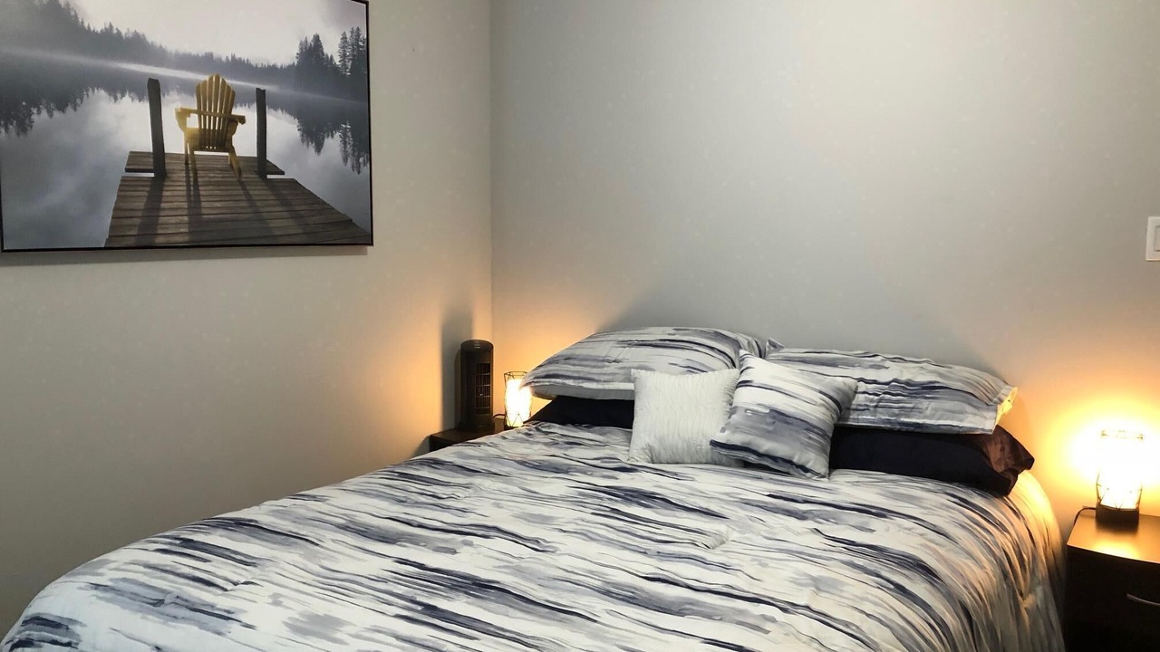 Photo of Bedroom in Jonquiere