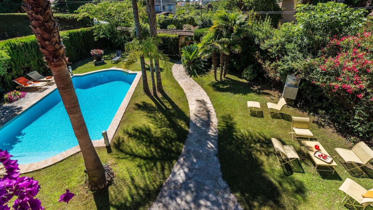 Photo of Others in Antibes