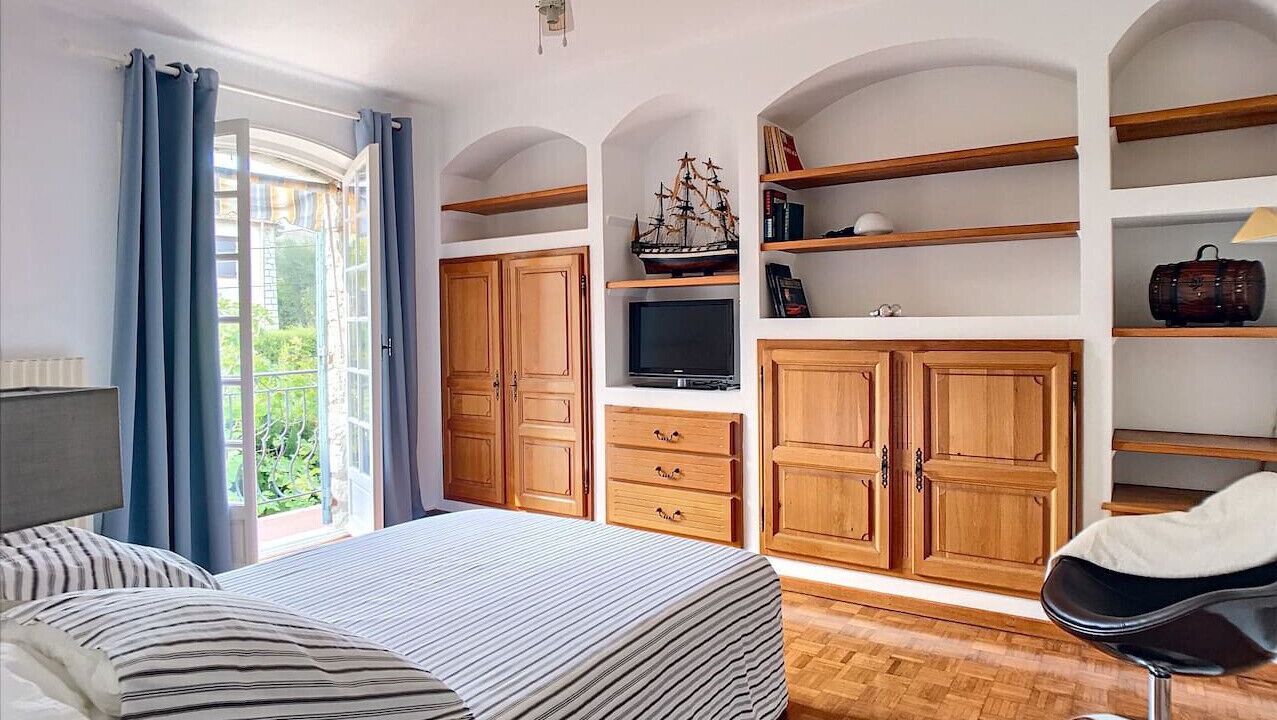 Photo of Others in Antibes