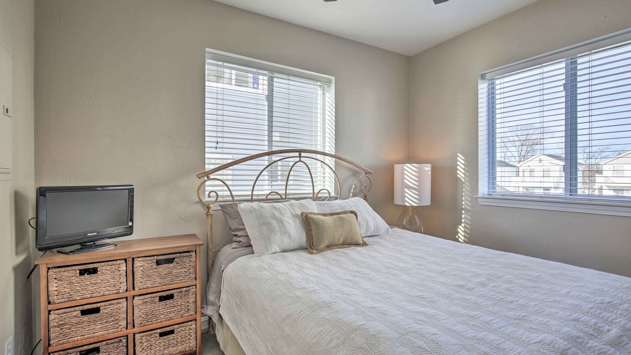 Photo of Bedroom in York Beach