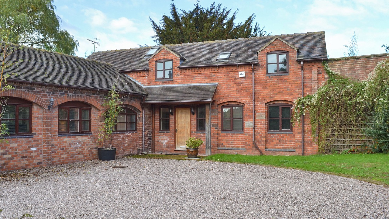 Photo of Others in Sugnall