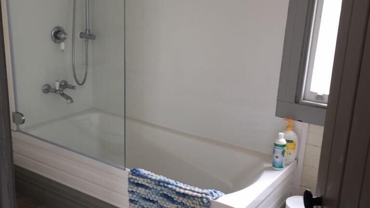 Photo of Bathroom in Manakau