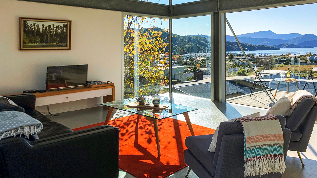 Photo of Livingroom in Waikawa Bay