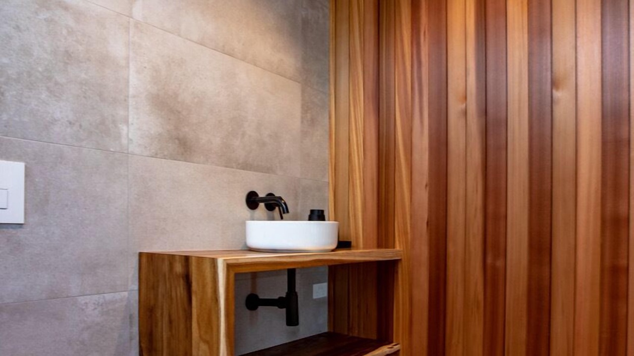 Photo of Bathroom in Ngaio Bay