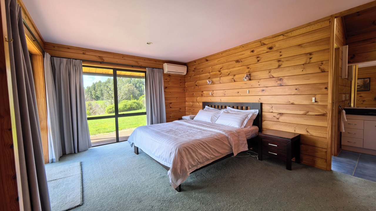 Photo of Bedroom in Bombay