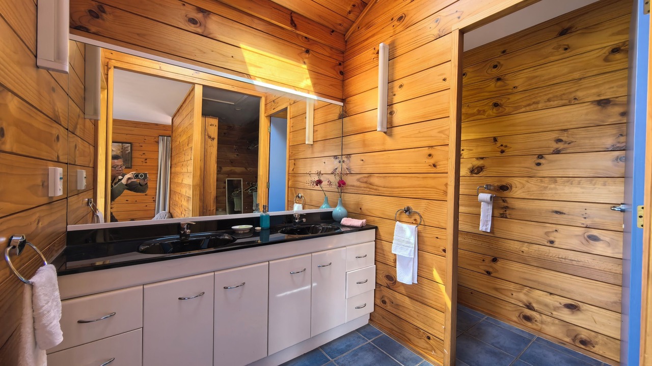 Photo of Bathroom in Bombay