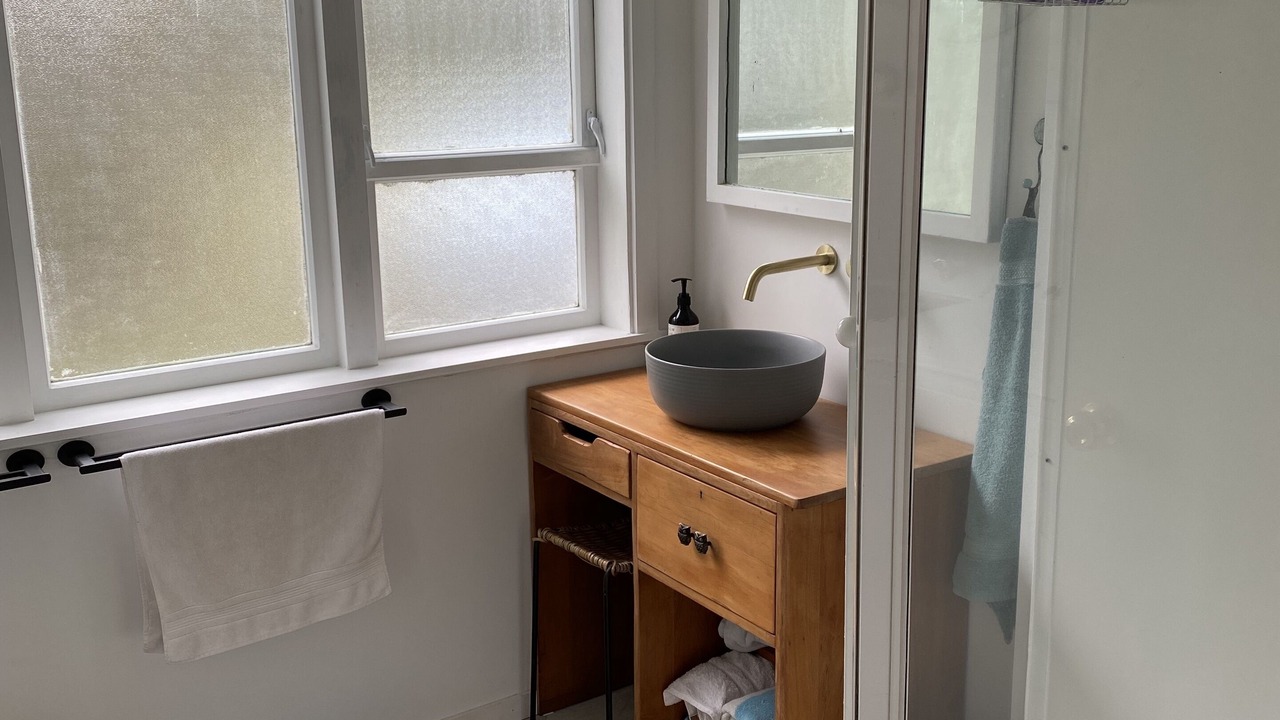 Photo of Bathroom in Pataua