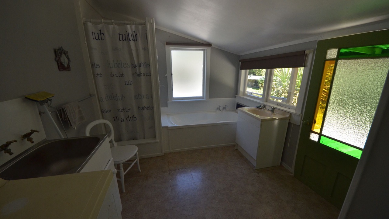 Photo of Bathroom in Reefton