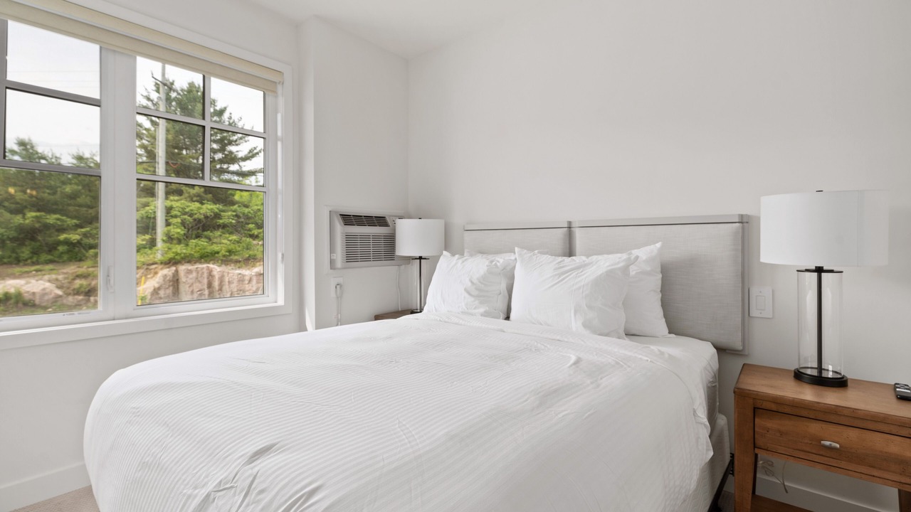 Photo of Bedroom in Muskoka Lakes